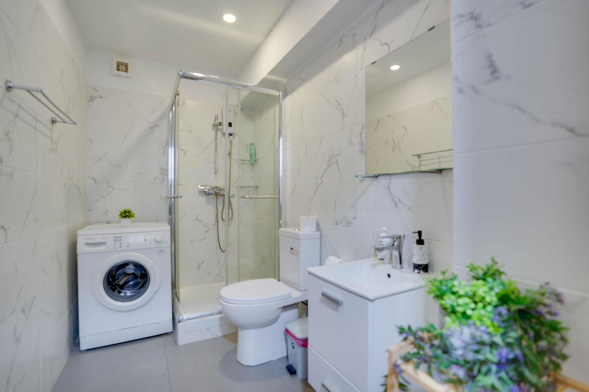 Atlantis Apartments 50M From Makenzy Seafront لارنكا المظهر الخارجي الصورة